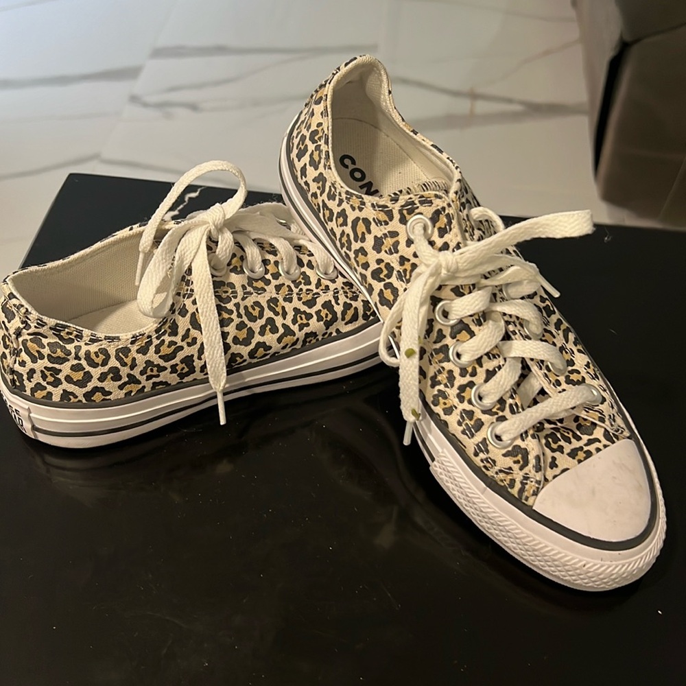 Animal print converse